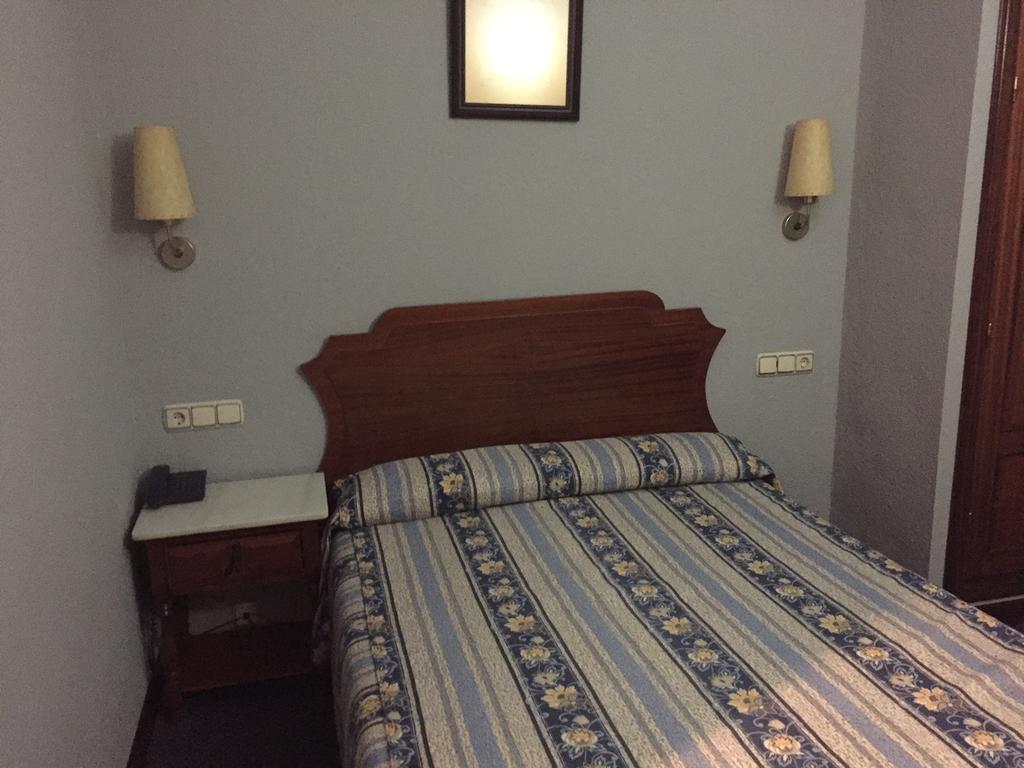 El Pilar Hotell La Carlota Eksteriør bilde