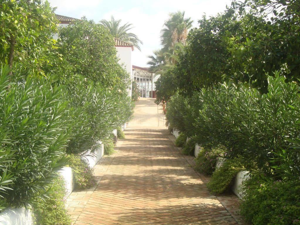 El Pilar Hotell La Carlota Eksteriør bilde