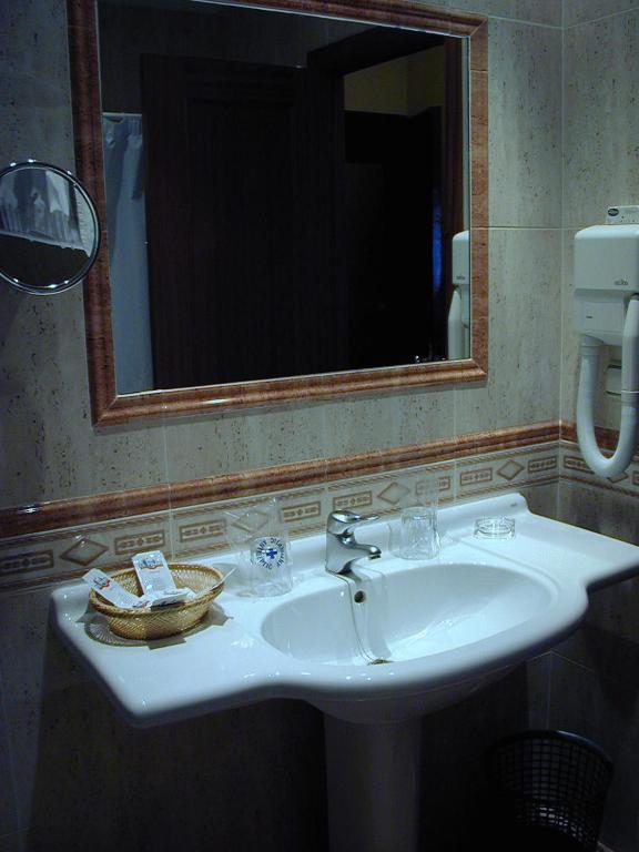 El Pilar Hotell La Carlota Rom bilde